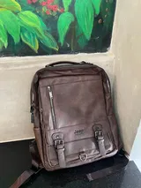 V***d review photo