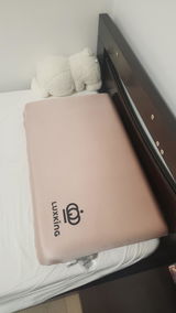 Max review photo