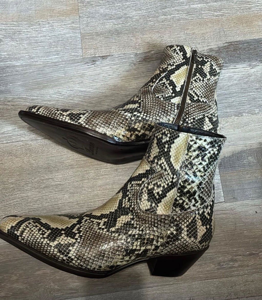 BROWN SNAKE MUNICH