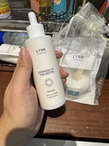 L.Y. review photo
