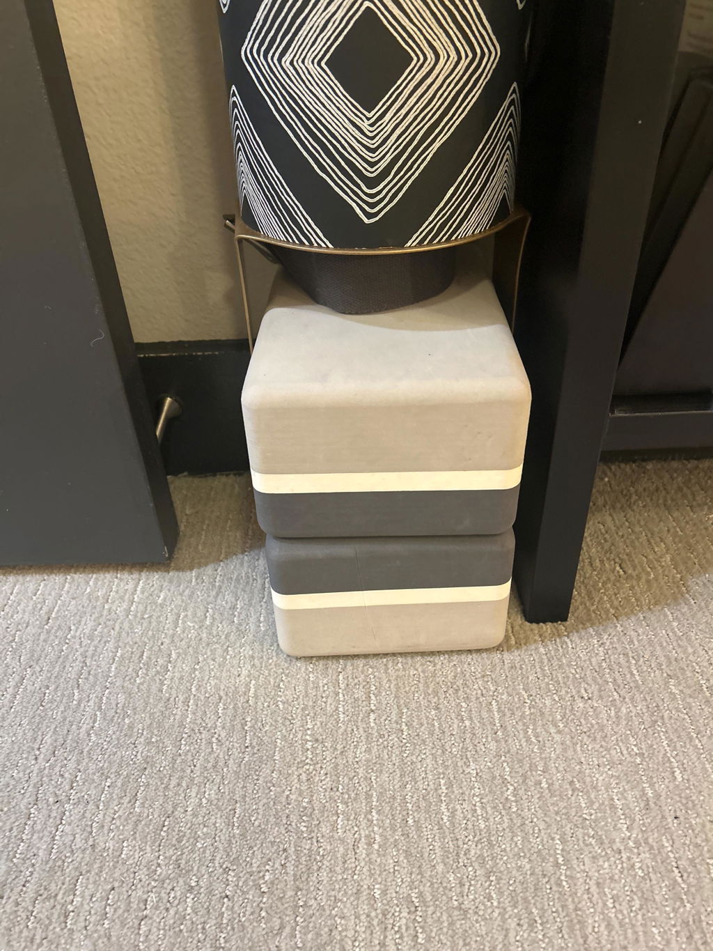Yoga Mat Tube Floor Stand | Gold