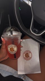 Anonyme review photo