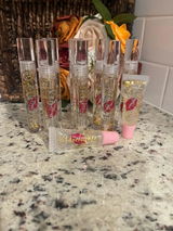 Dominique review photo