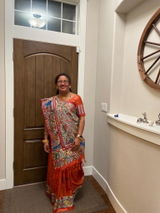 Rashmi Sinha review photo