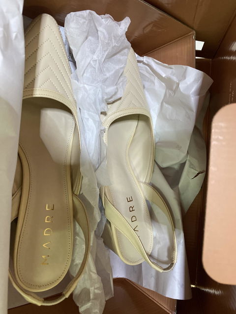 Dinda Pointed Slingback Heel