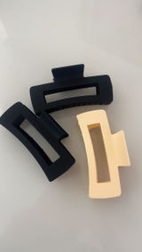 Ilona I. S. review photo
