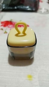 Bella Fernandes review photo