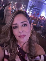 Julia Hoffiz Armenakis review photo