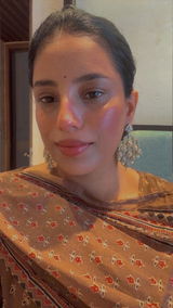 Gunjan Kamal review photo