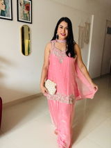 Seema review photo