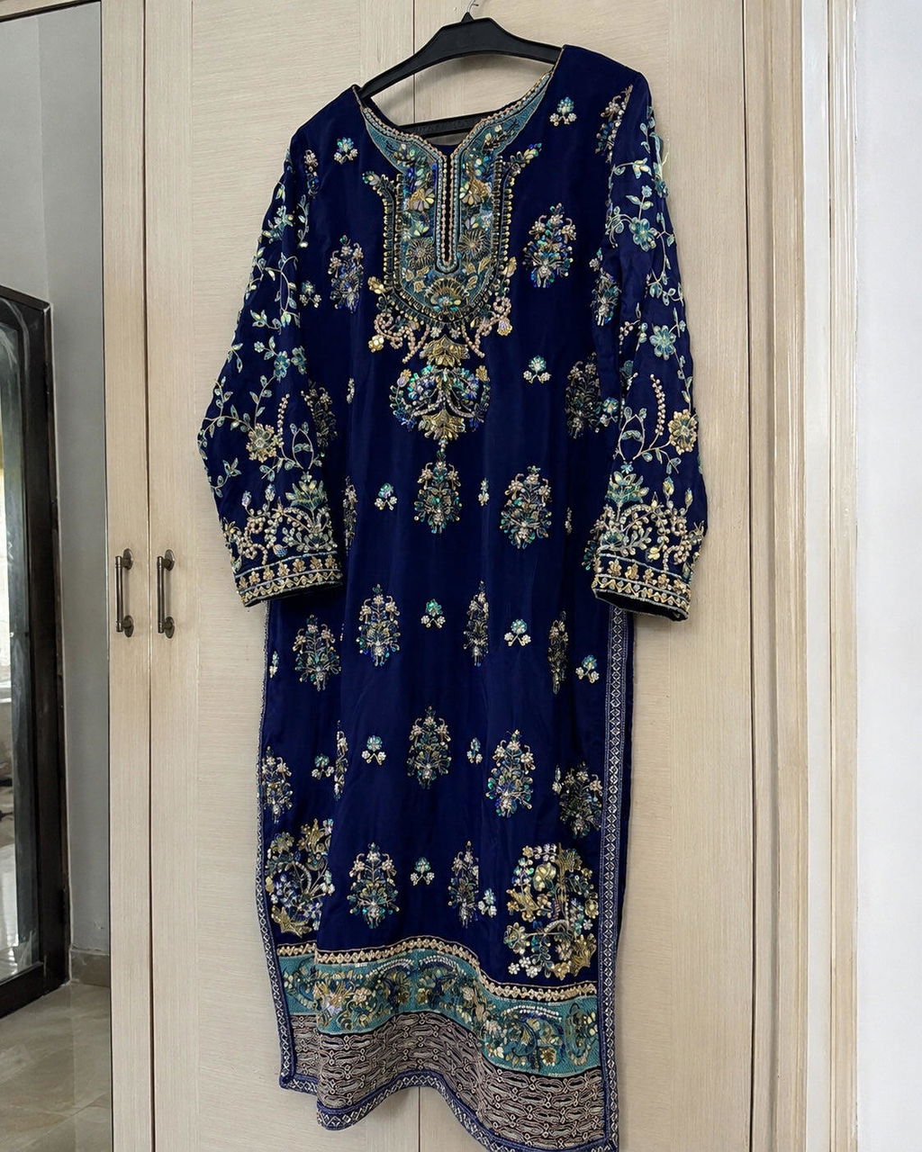Customer photo for Vintage – Zohra Style