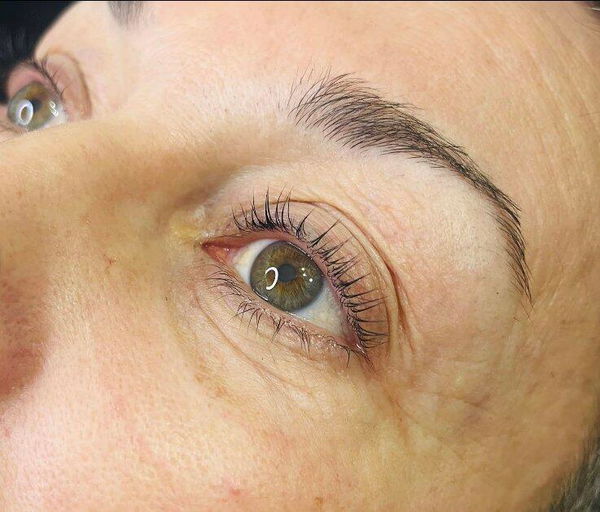 Réalisation de Alison R., formation Rehaussement de cils Maison Regard