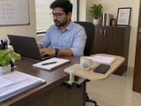 Vicky Kumar review photo
