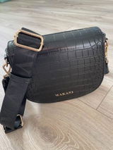 V.S. review photo