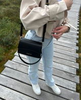 N.H. review photo