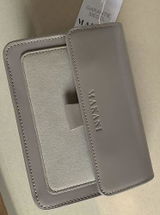 S.R. review photo