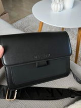 S.L. review photo