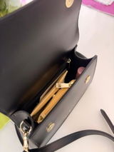 A.K. review photo