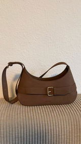 C.R. review photo