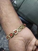 Vivek Mishra review photo