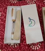 R. review photo