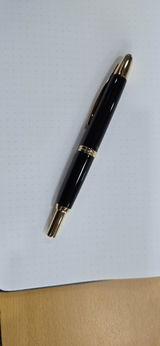 L.M. review photo