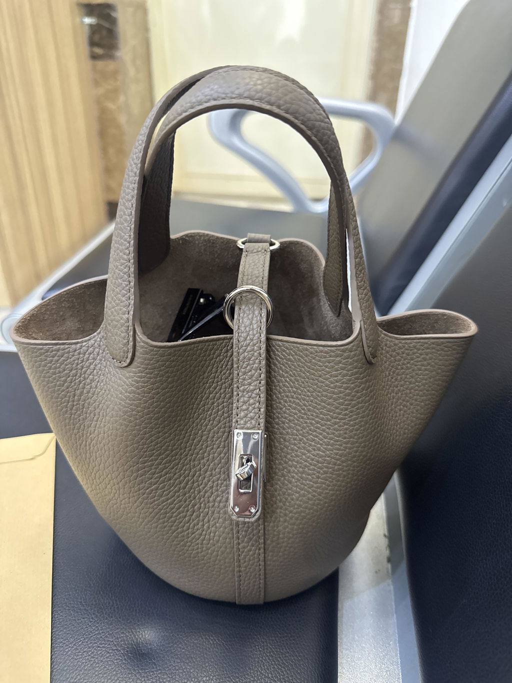 NARA BAG - TAUPE