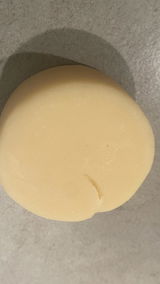 M. review photo