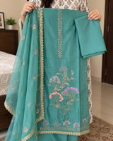 Manika Sharma review photo
