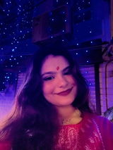 Riya Chaudhary review photo