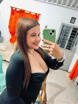 Camila Perez review photo