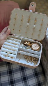 Farah review photo