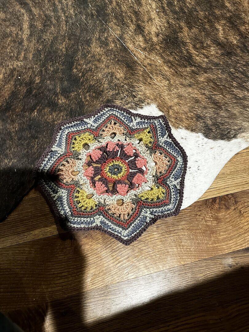 Persian Tiles Throw (Mary Maxim Mellowspun DK)