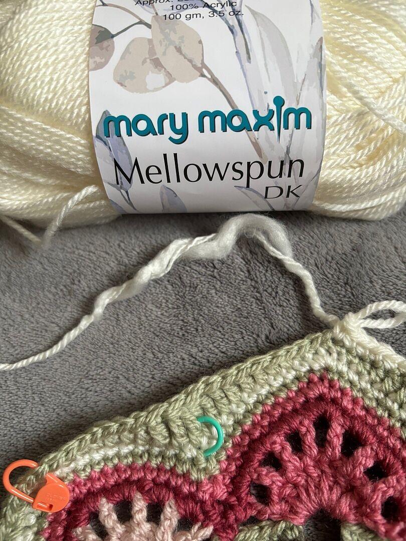 み*ん様 極美品 Roen 定価10万 スワロフスキー スカル メルトン Pコー Persian Tiles Throw (Mary Maxim Mellowspun DK)