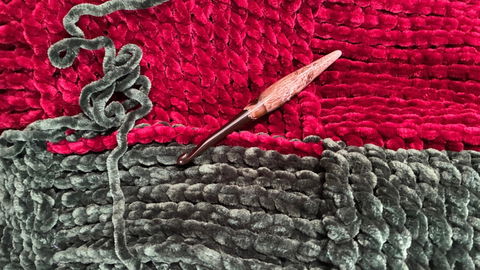 Free Lacy Jacket Crochet Pattern – Mary Maxim
