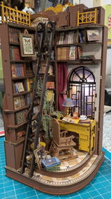 Silent Corner Study Book End Wood Model Kit