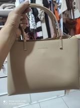 A.G. review photo
