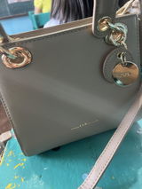 marieness b. review photo