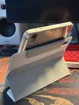 Max V. review photo