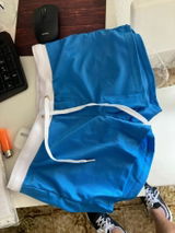 M. review photo