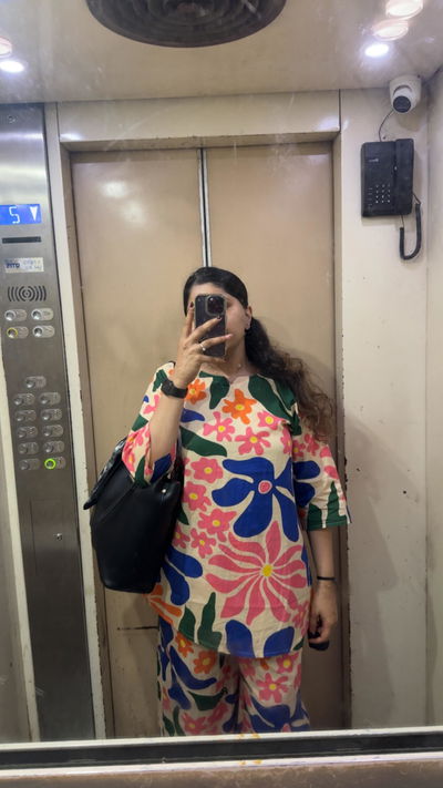 V.d. — customer photo