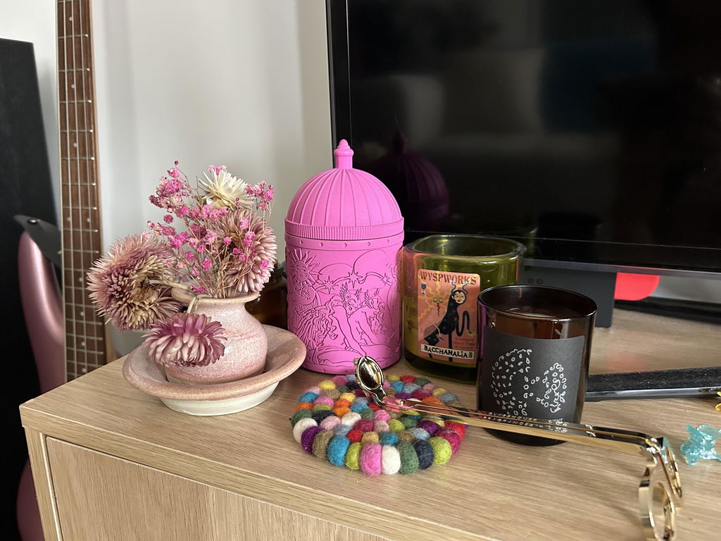 Sappho's Angels in Pink | Refillable Candle Holder