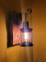 E. T. review photo