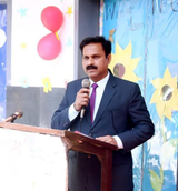 Tariq Mahmood review photo