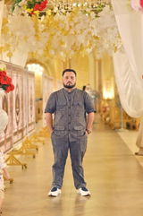 Am satisfied in Pakistan this is first brand ho deliver it original product thanks me review photo
