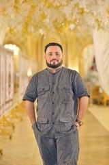 Am satisfied in Pakistan this is first brand ho deliver it original product thanks me review photo