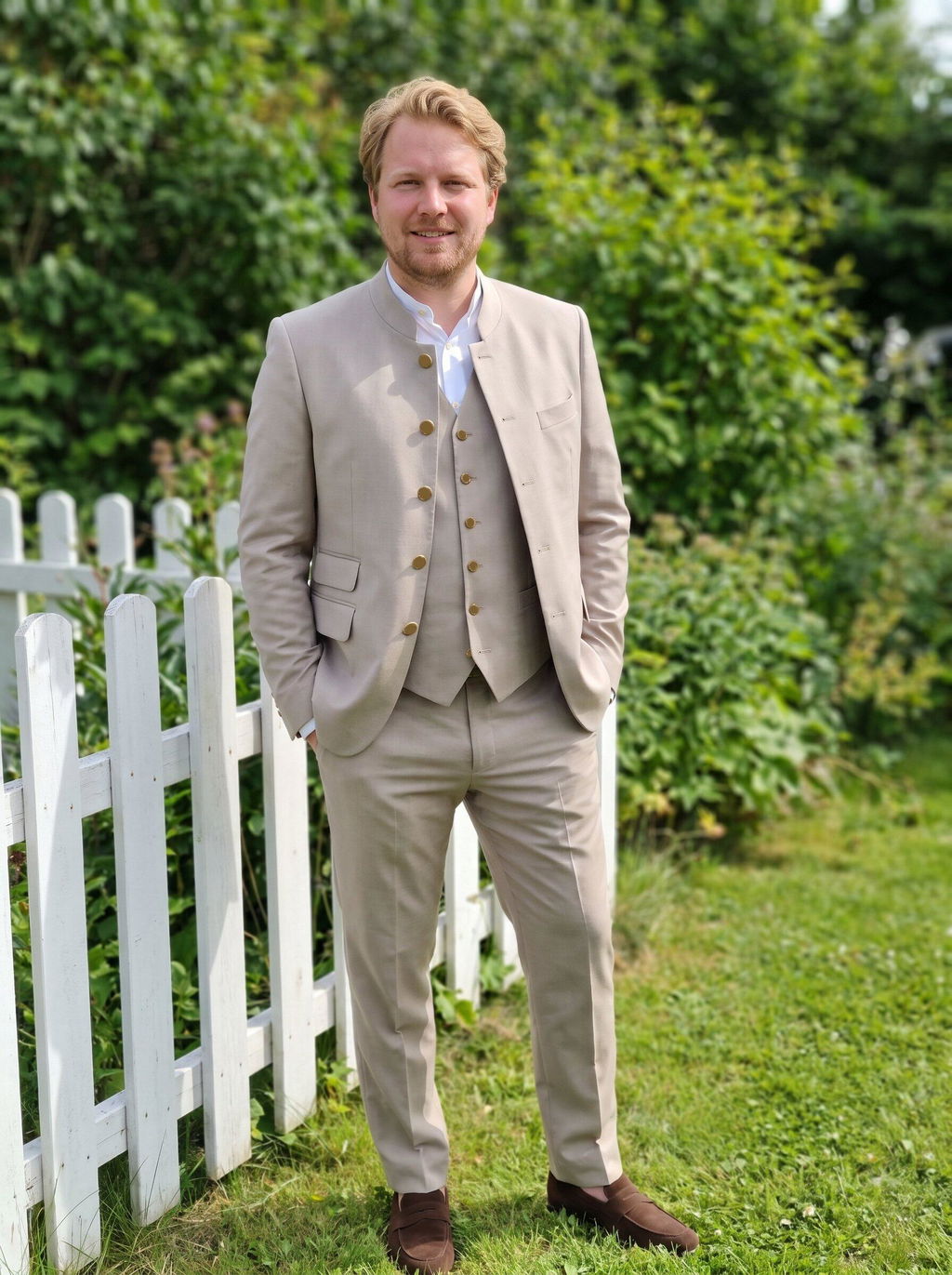 Classic 3 Piece Men's Slim Fit Solid Color Stand Collar Wedding Suit (Blazer+vest+Pants)