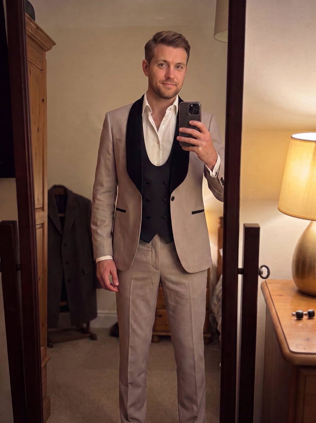 Menseventwear Formal 3 Pieces Men‘s Suit Flat Shawl Lapel Tuxedos (Blazer+vest+Pants)