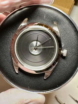Tom J review photo