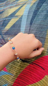 Kavya V. review photo
